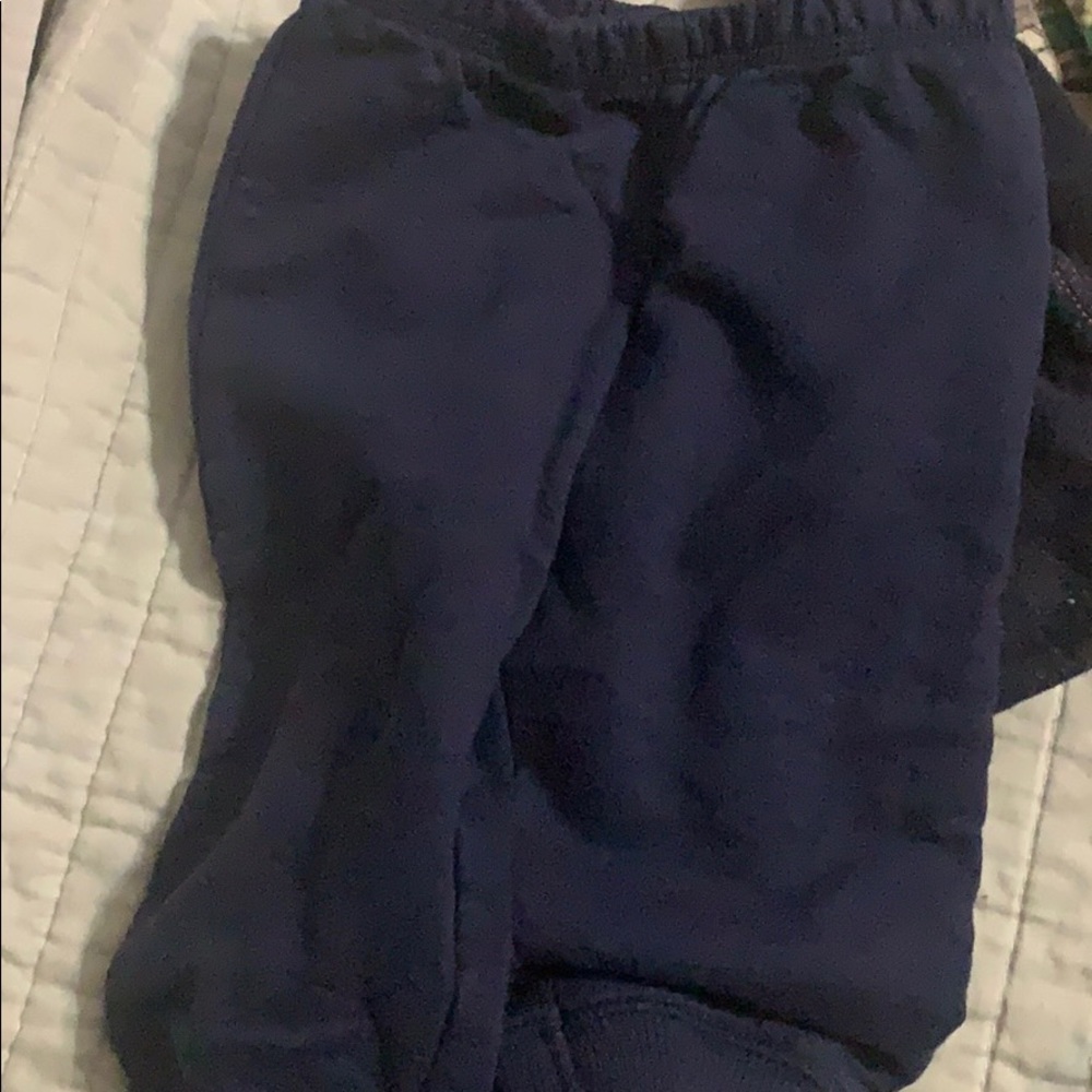 Tops - Picture 6 of 7